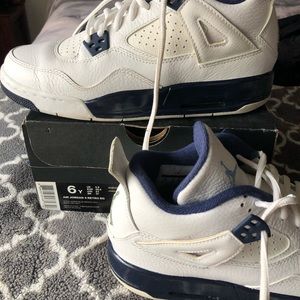Air Jordan 4 Retro BG SZ 6 Y